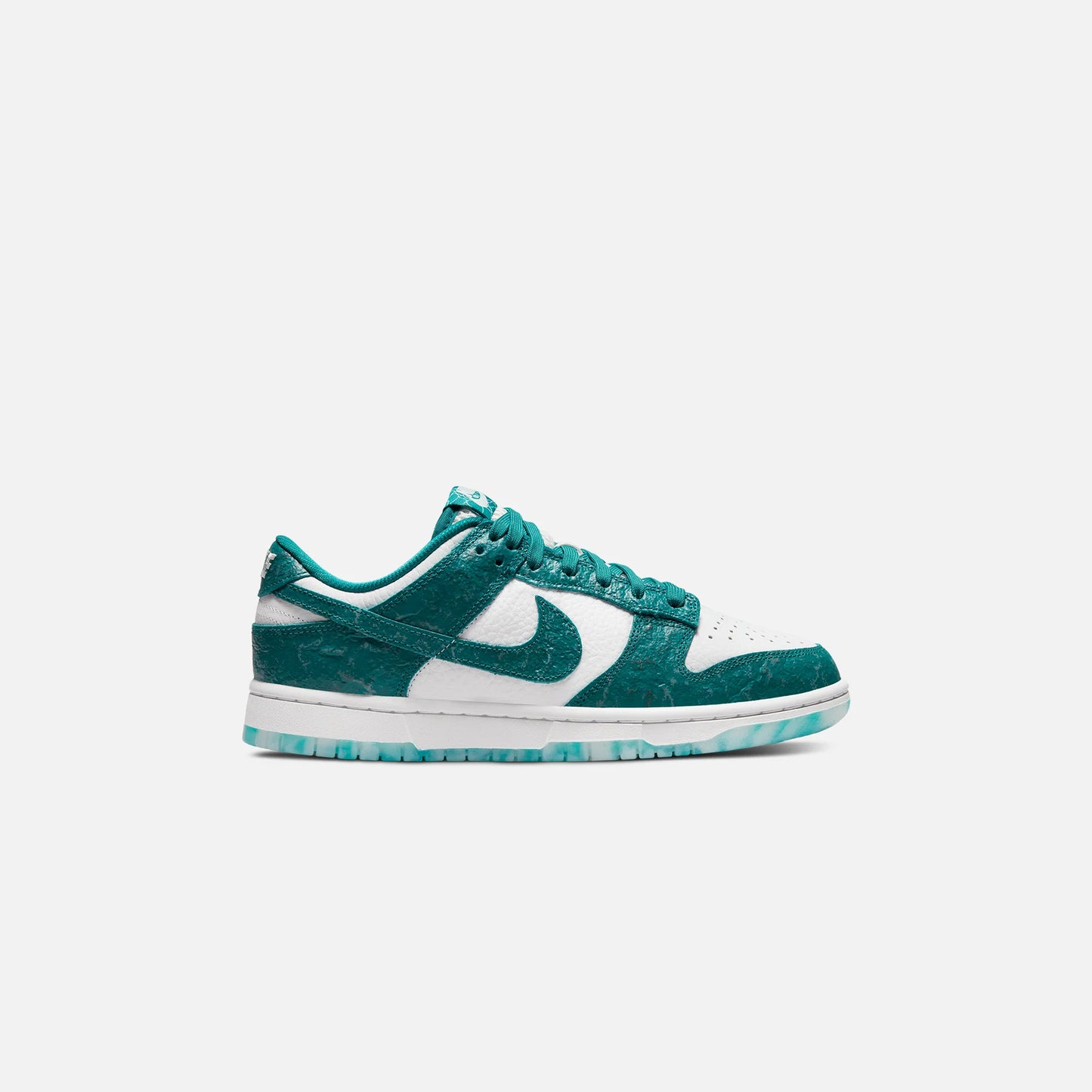 WMNS Dunk Low - Summit White/Bright Spruce