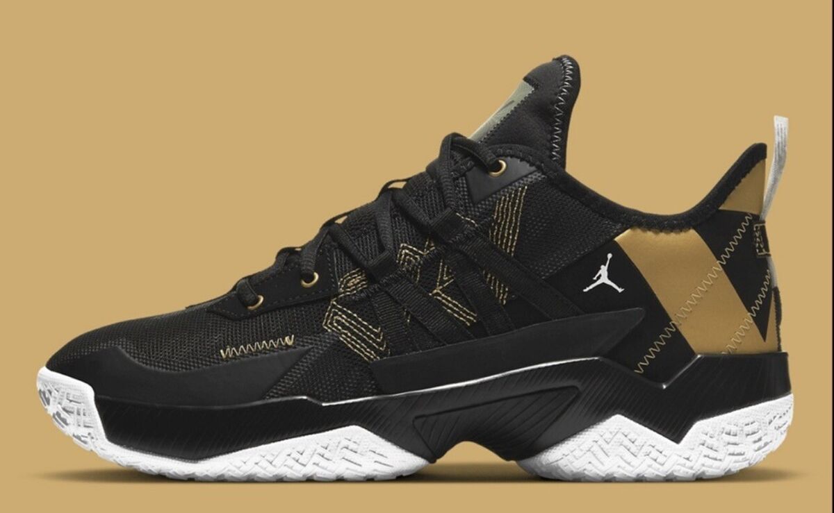 Jordan Westbrook One Take II - Black Metallic Gold *Used Once*