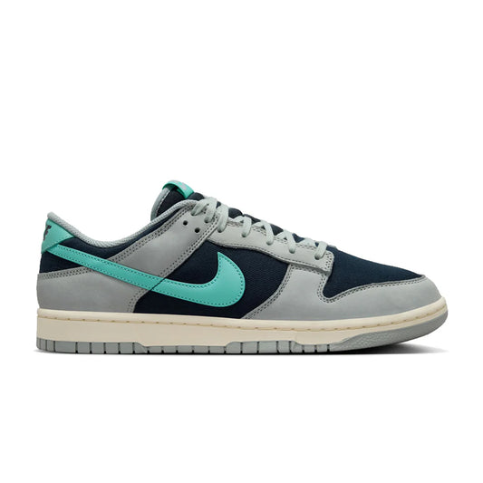 Dunk Low Retro PRM - Light Pumice/Green Frost